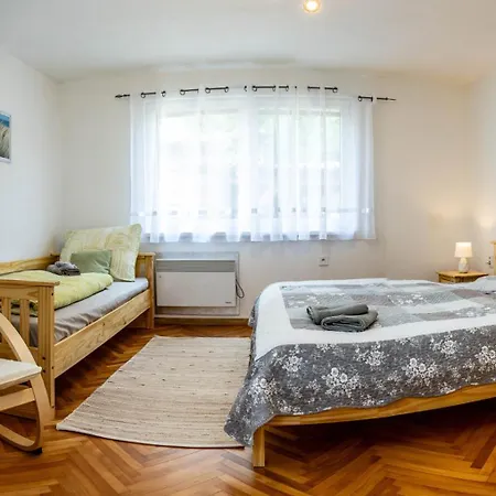 Domcek Pod Kalvariou Feriehus Banská Štiavnica
