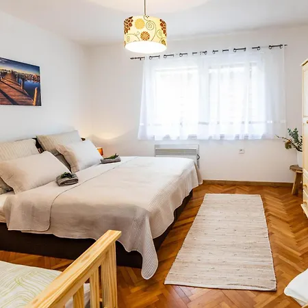 Domcek Pod Kalvariou *