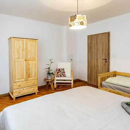 Domcek Pod Kalvariou *